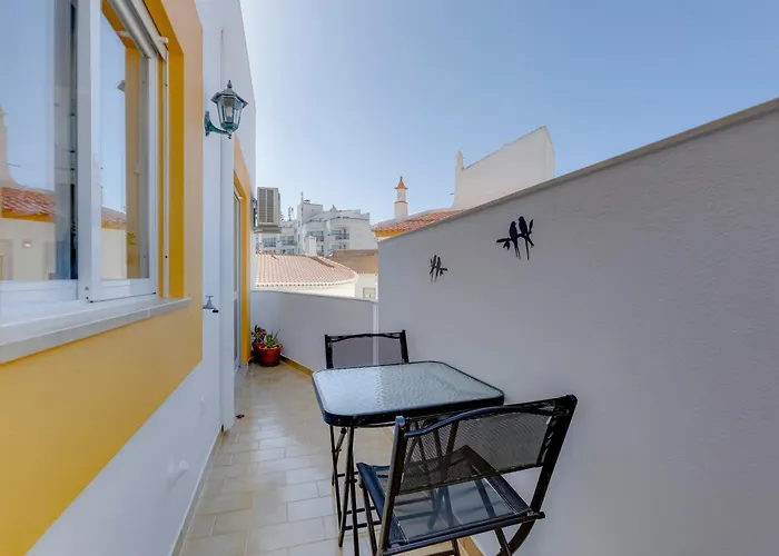 Historic Old Town Stay With Beach And Ocean View